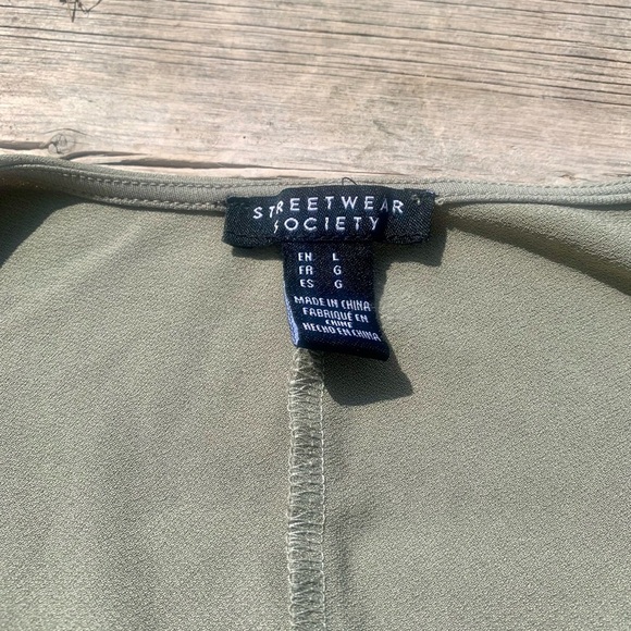 💜 Streetwear Society Olive Green Wrap-Style Dress | Size Large - Picture 9 of 9